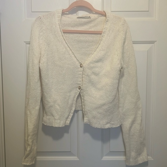❤️SOLD❤️Abercrombie Textural Cardigan - Picture 3 of 5
